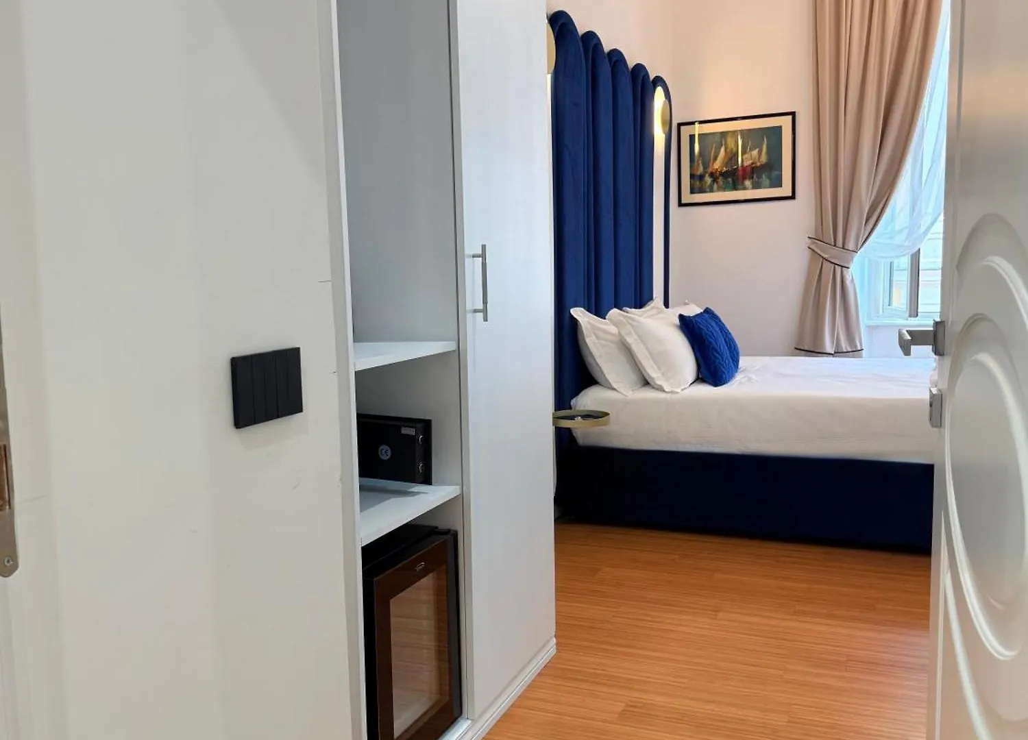 Historical Center Hotel Roma 3*,
